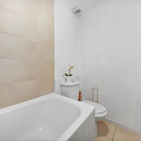 Apartment Modern Deluxe 1 Bed Bermondsey Bridge