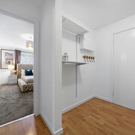 Modern Deluxe 1 Bed Bermondsey Bridge *