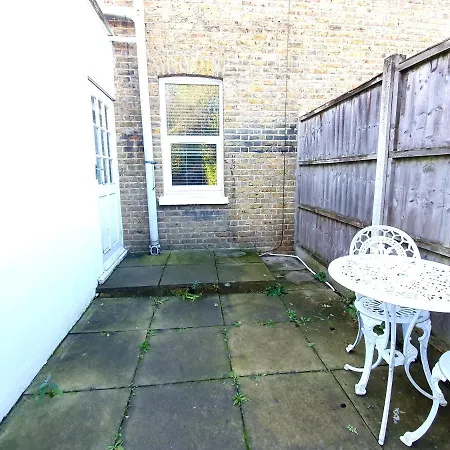 Holiday home Wimbledon Ideal 1 Bedroom Ground Floor With Garden *