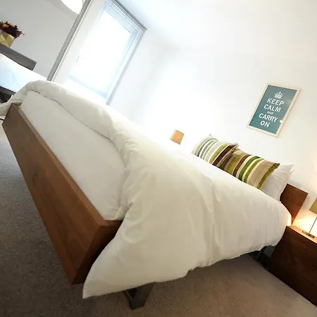 Apple Apartments Limehouse Basin Apartment *