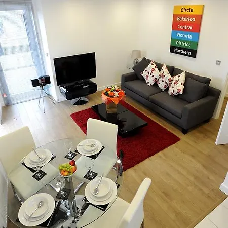 Apple Apartments Limehouse Basin * London