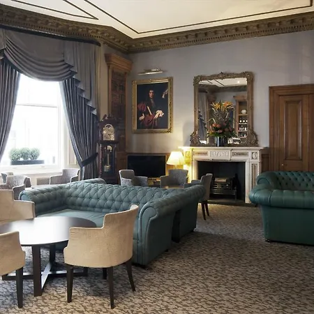 Hotel Gem Strathmore