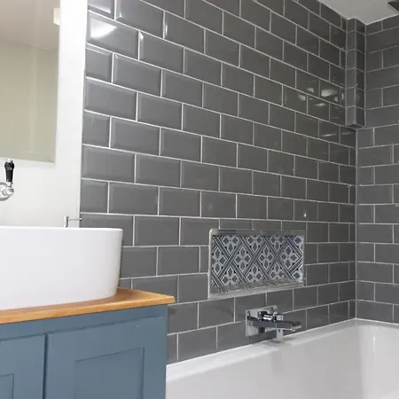 Apartment Trendy Two Bed With Private Garden