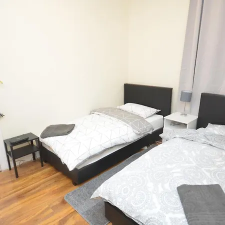 Cheerful 4 Bedroom House In Greater Casa vacanze *