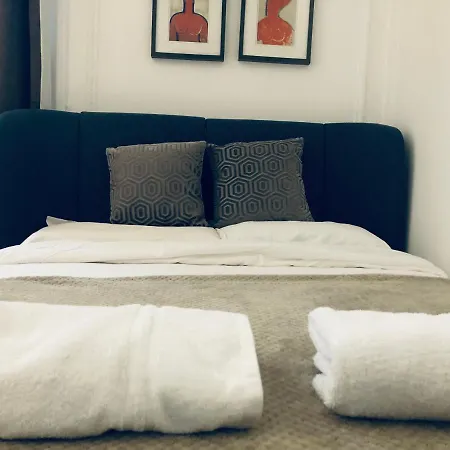Apartment The Courtfield Plaza