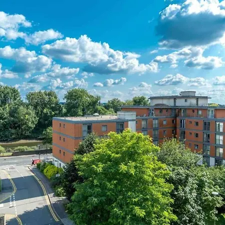 Apartment Gardens Retreat Kew