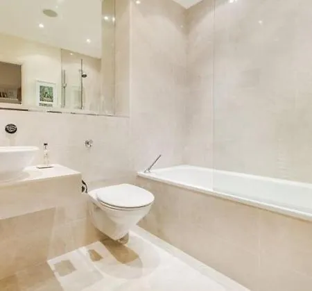 Luxurious In Kew, Richmond, London Richmond (Greater London)