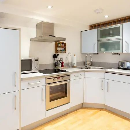 Duke Of Clarence Duplex Apartment
