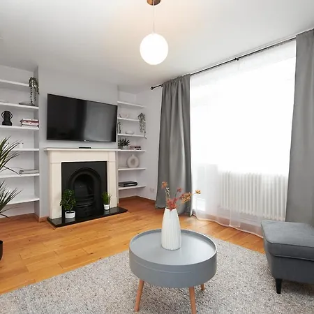 Ida Pod Places - Lewisham * London