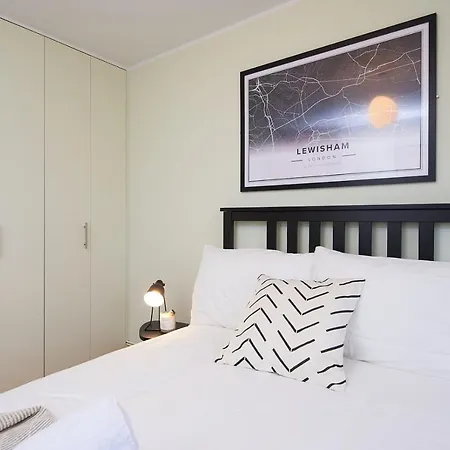 Ida Pod Places - Lewisham Apartment London