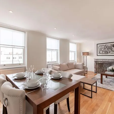 Apartment Somerset Court Kensington