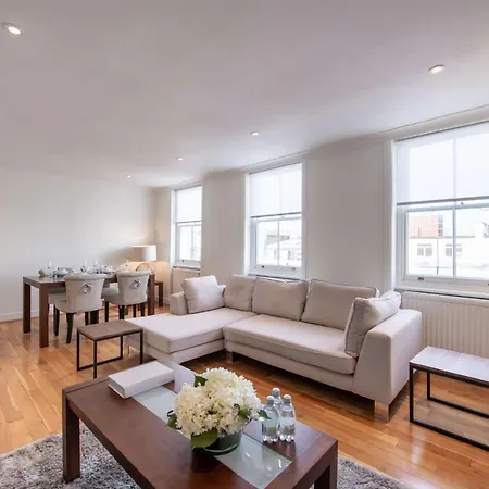 Apartment Somerset Court Kensington London