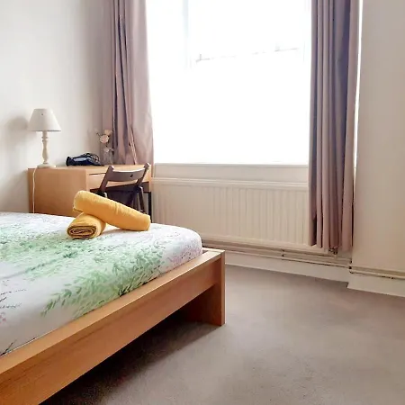 Waterloo Guest house *