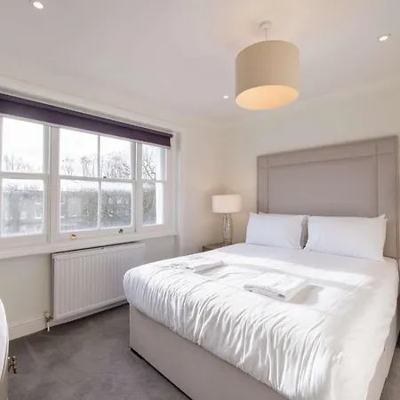 Somerset Court Kensington *
