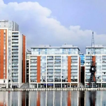 Apartment Lovely Waterfront Flat Canary Wharf Excel Centre *