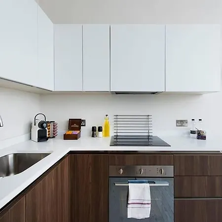 Apartamento Recently Redecorated Bright 1br Near Shepherds Bush With Parking Soa Londres