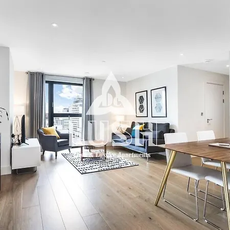 Apartment Modern, Stylish Penthouse Next To Wembley Stadium! *