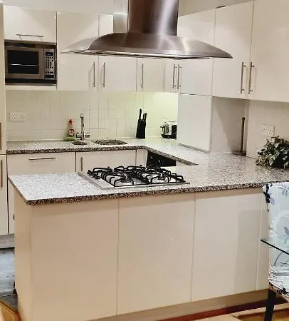 Luxury Canary Wharf With Free Parking * London