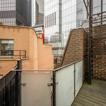 5, 48 Bishopsgate By Living * London
