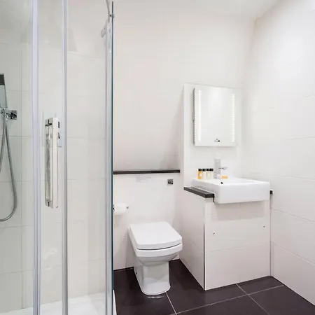 5, 48 Bishopsgate By Living * London