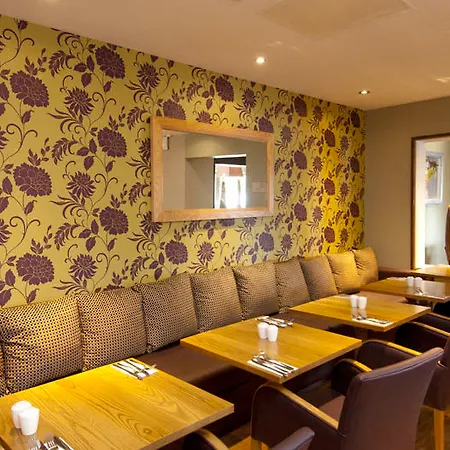 Premier Hanger Lane Hotel Londen