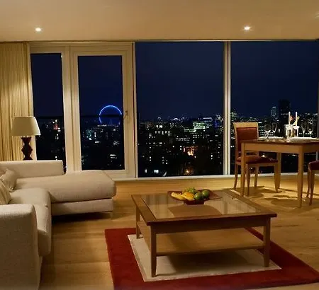Marlin Empire Square Bridge Apartment