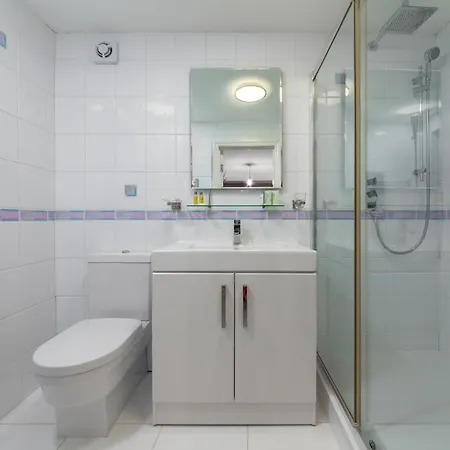 Flourish - Marlands - Ilford Apartment