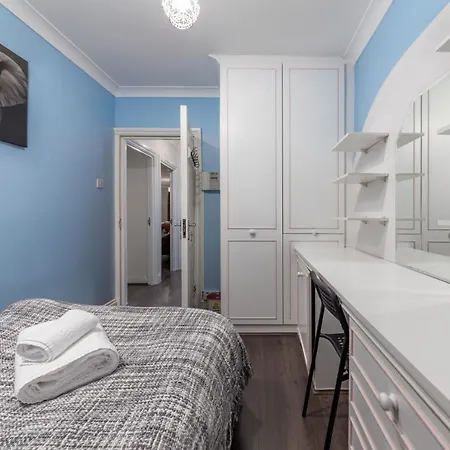 Apartment Flourish - Marlands - Ilford Redbridge