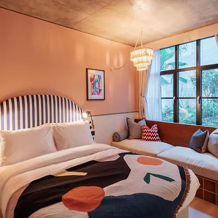 Room2 Chiswick Hometel 4* לונדון