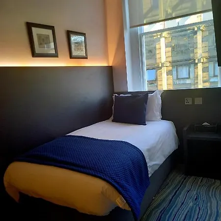 Hotel Commodore