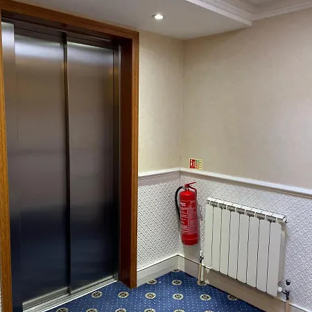 Hotel Orchard 3*