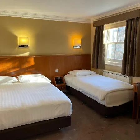 Orchard Hotel