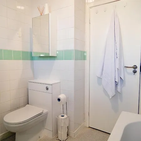 Stunning In Camberwell, Se5 *