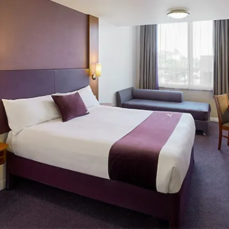 호텔 Premier London Heathrow Airport T2 & T3 - Bath Road 하운슬로우