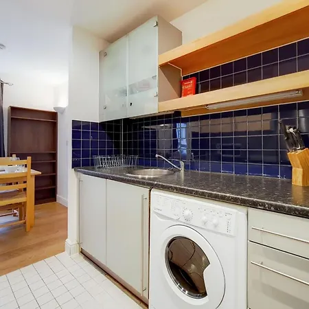 Capital Aldgate - Two Bed * Londres