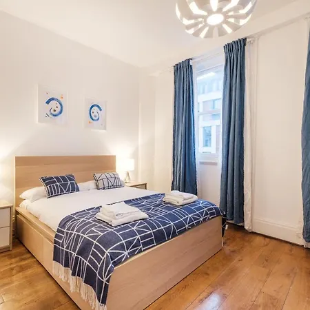 Oxford Street By Threstle Apartment