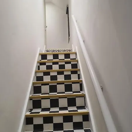 Beautiful In Lovely Flat Apartment *