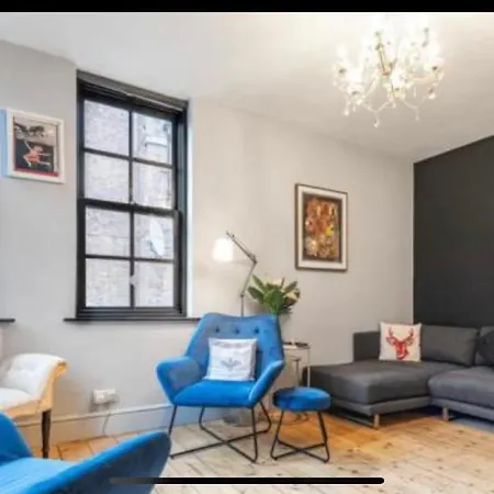Shad Thames Pied-A-Terre Exquisite Historic Warehouse Air Conditioning Private Parking Garden & Balcony Next To Shard With Views * Londra