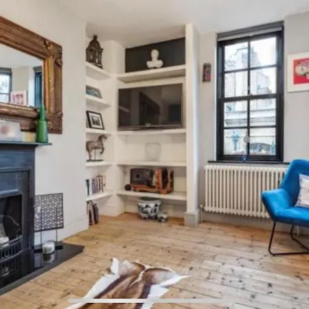 Appartamento Shad Thames Pied-A-Terre Exquisite Historic Warehouse Air Conditioning Private Parking Garden & Balcony Next To Shard With Views Londra