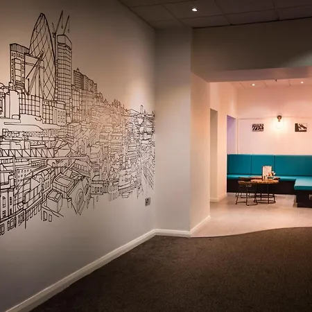Hotel Thistle Barbican Shoreditch 3*