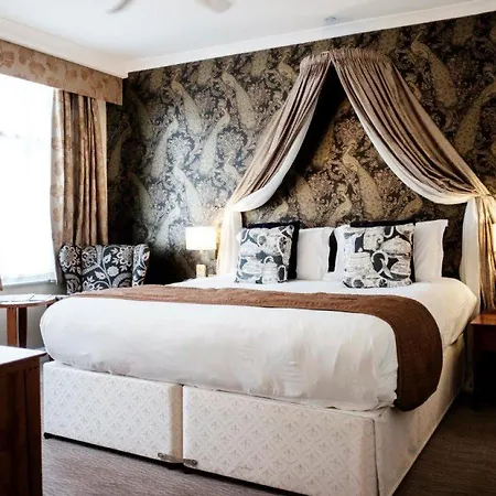 Hotel The Mad Hatter