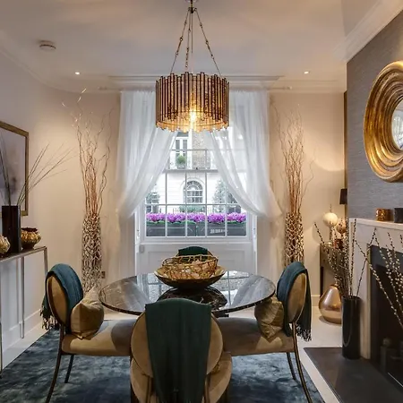 Majestic Belgrave House Next To Buckingham Palace Garden Holiday home London