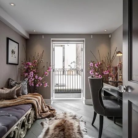Majestic Belgrave House Next To Buckingham Palace Garden * London
