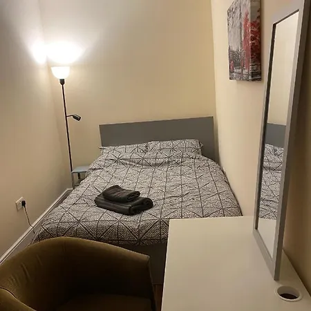Cosy Ealing Homestay London