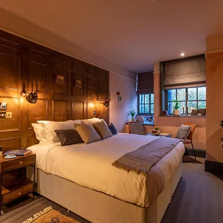 The Wolfpack Inn London