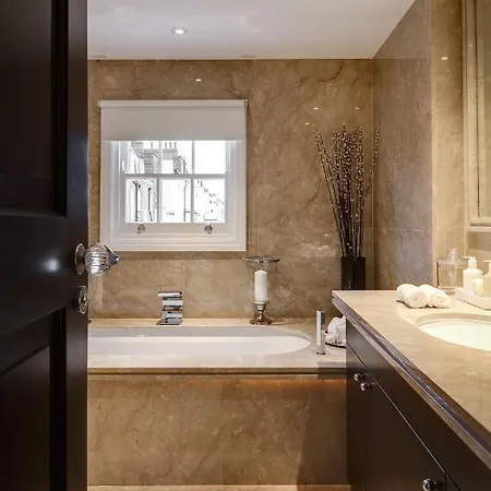 Majestic Belgrave House Next To Buckingham Palace Garden Holiday home