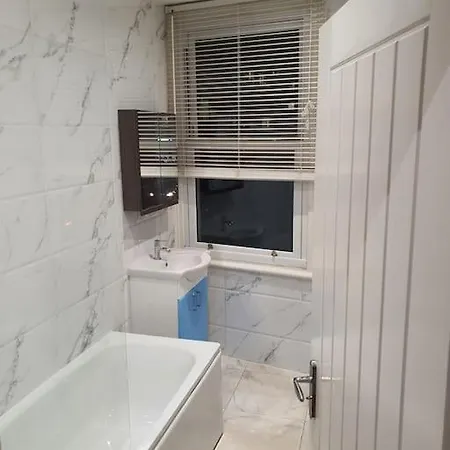 Apartment Beautiful In Lovely Flat
