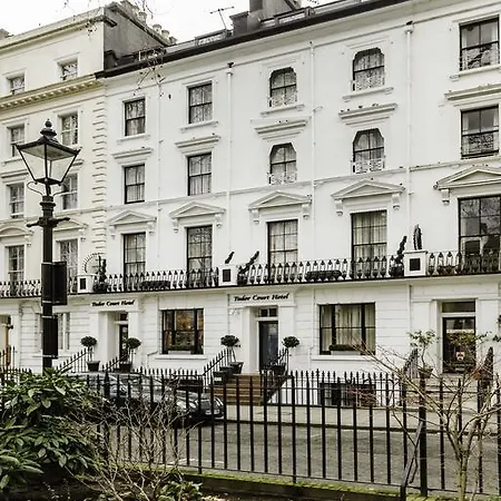 Tudor Court Hotel