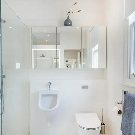 Apartment Superb 3 Bed/bath Luxury + Ibiza Roof Terrace