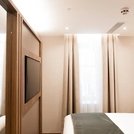 Hotel Merit Kensington